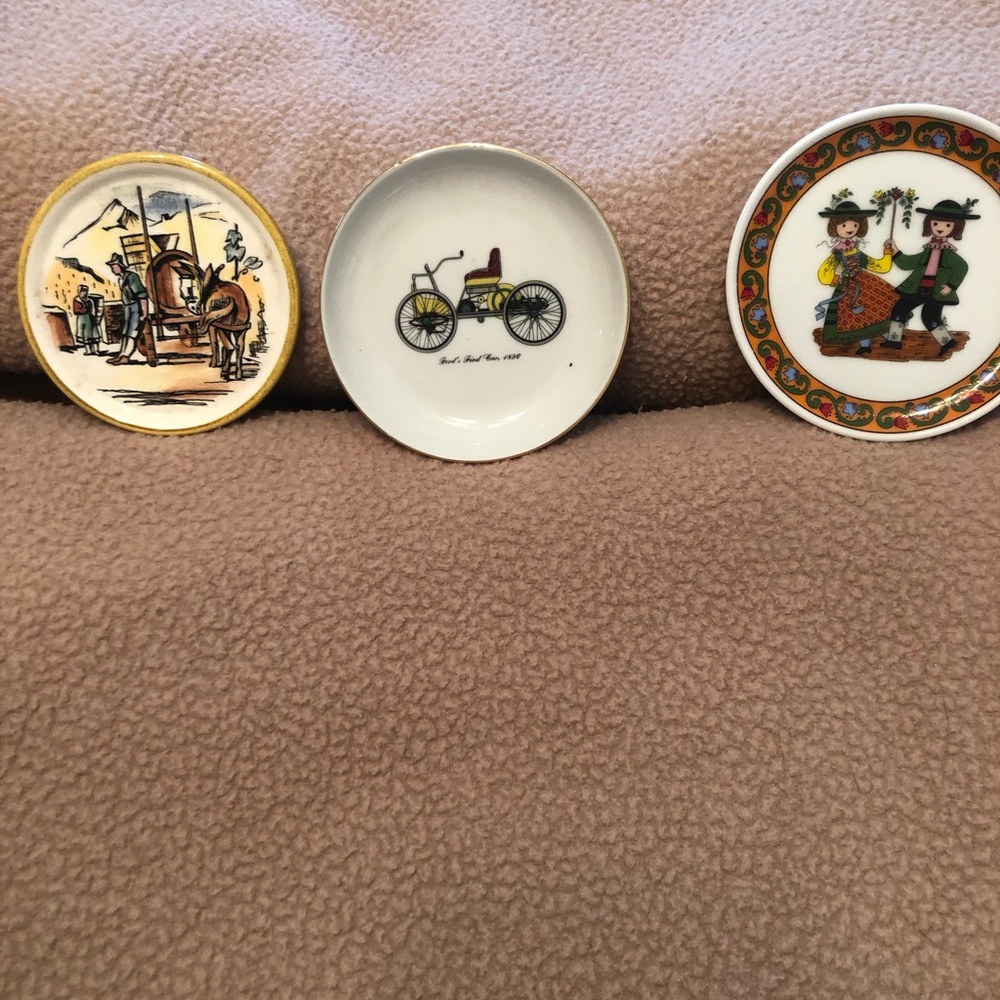 Decorative Mini Display Plates- Richard Ginori, German Novelty, & Keigler